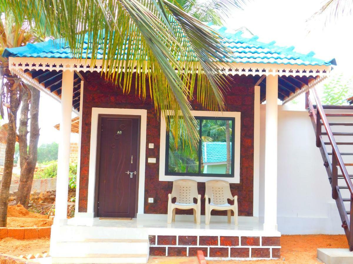 Coconut Tree Resort Gokarna 戈卡尔纳 外观 照片